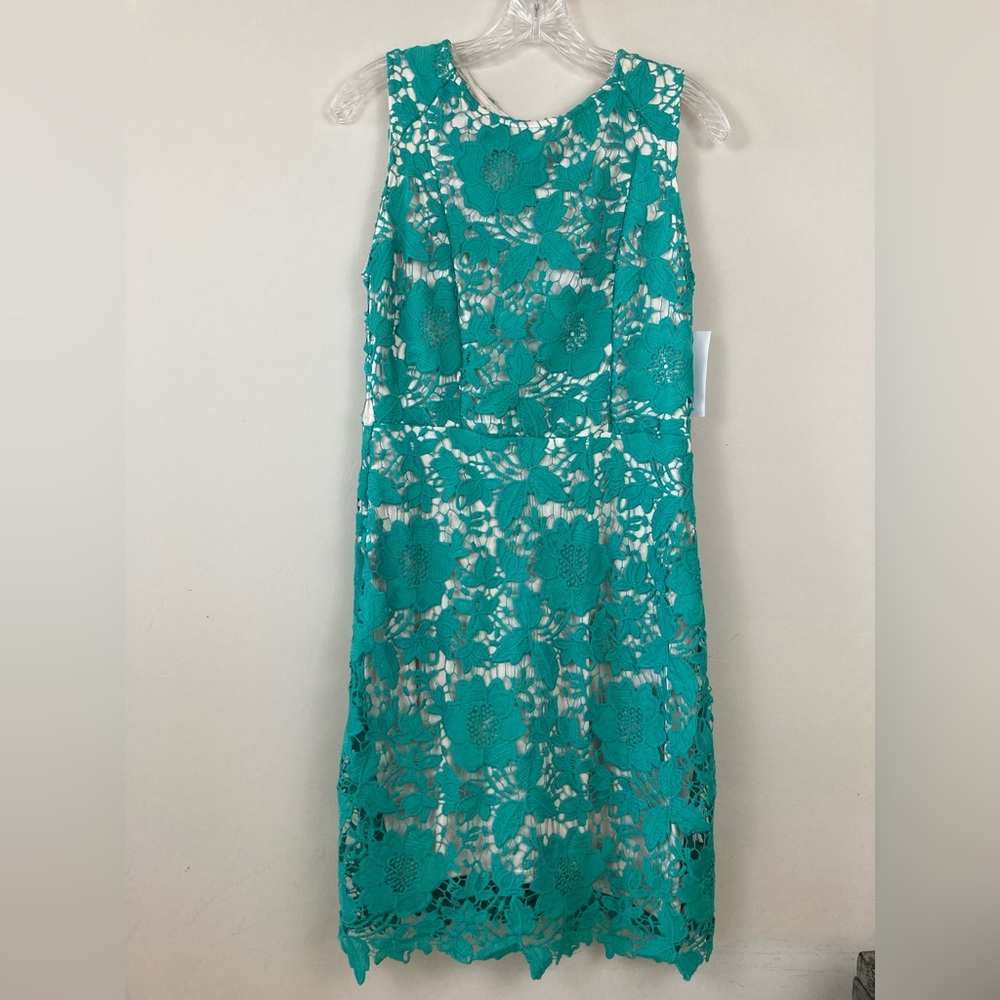 Green Trulli Floral Lace Dress with nude slip lining, Size 4, NWT